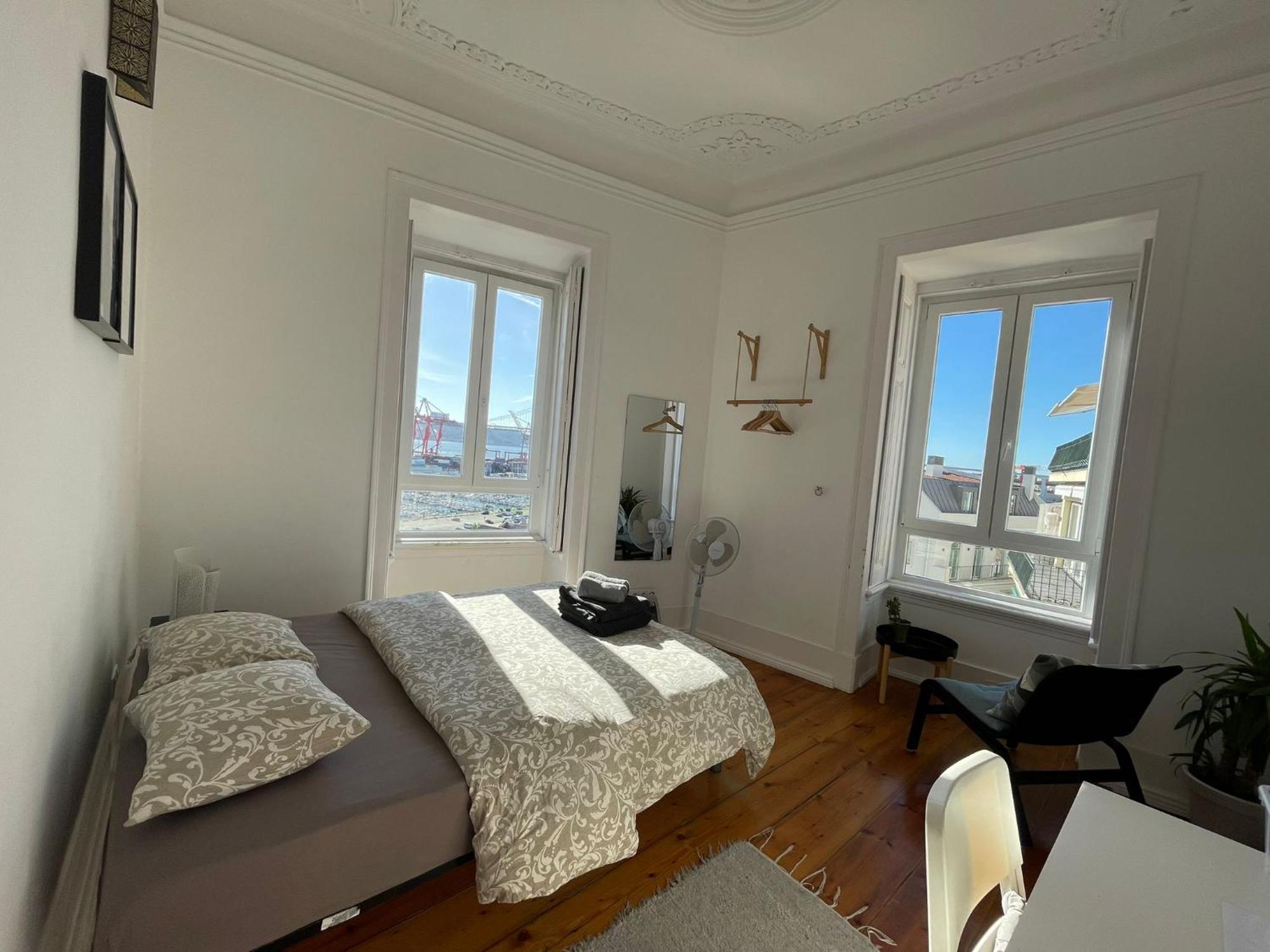 Embassy Arriaga Private Elegance Rooms In Stylish Shared Apartment Lissabon Exterior foto